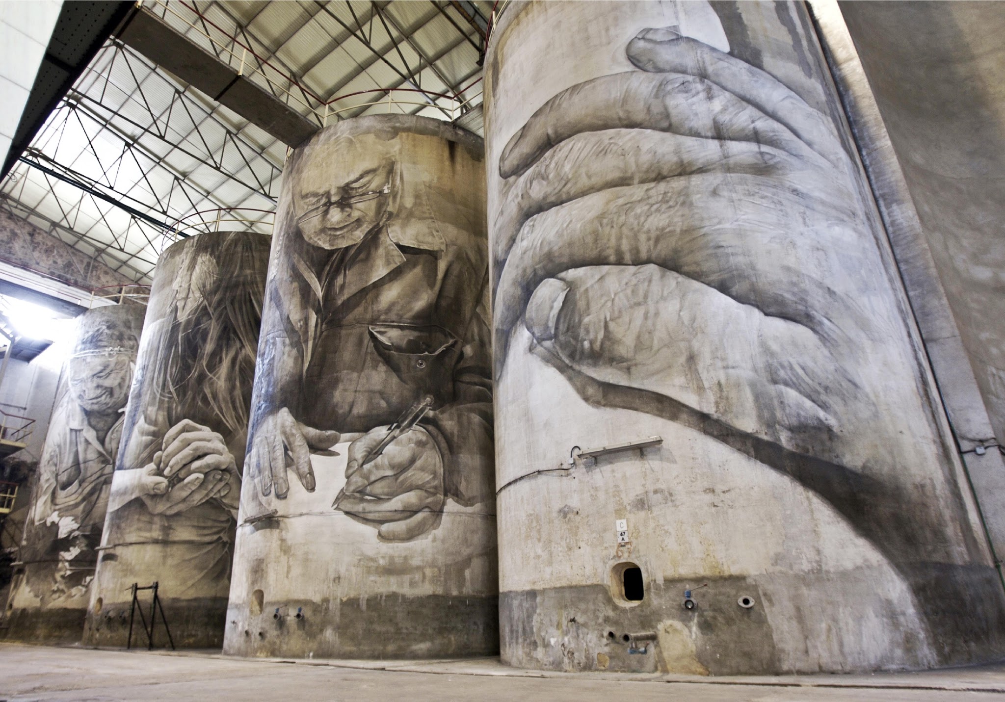Los murales de Guido van Helten recorrerán los pueblos y paisajes de la D.O.Ca. Rioja como promoción turística