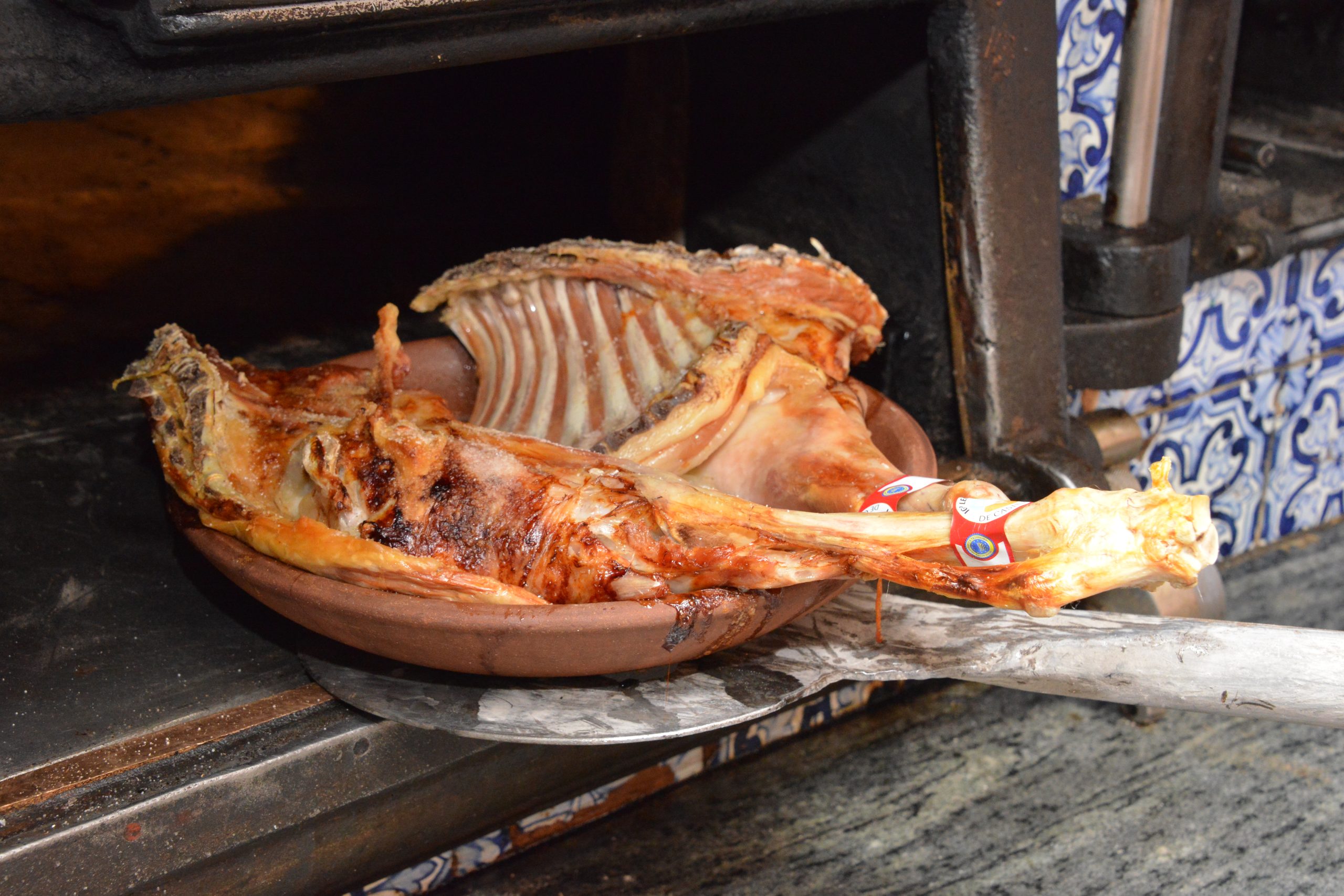 Domingos de lechazo, el mejor lechazo de Aranda de Duero en tu casa