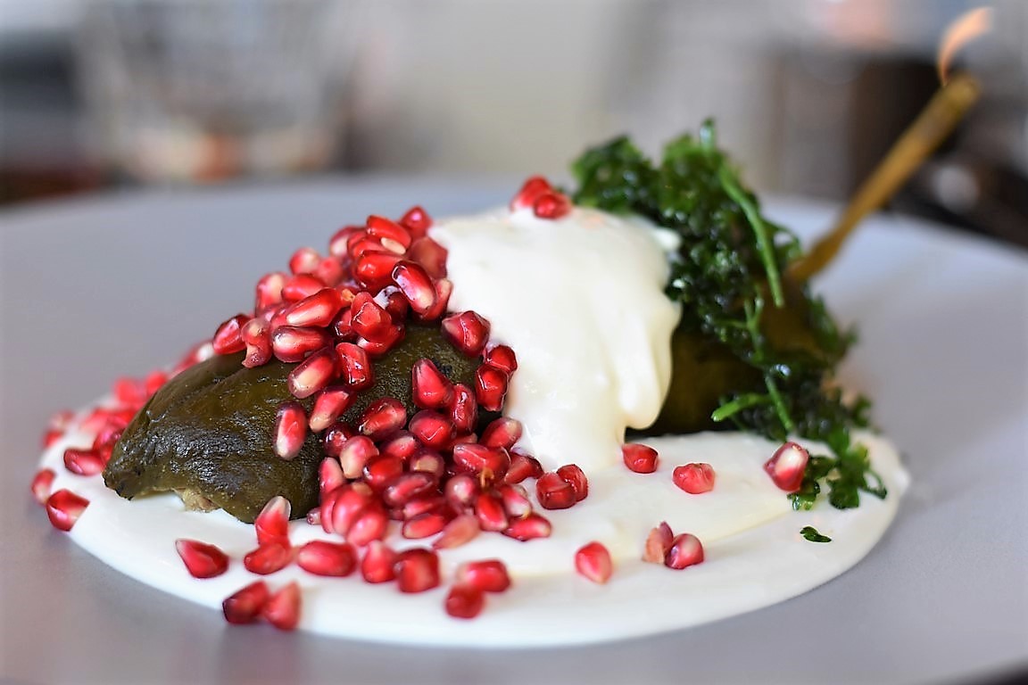 COMIENZA LA TEMPORADA DE LOS CHILES EN NOGADA EN EL RESTAURANTE IZTAC