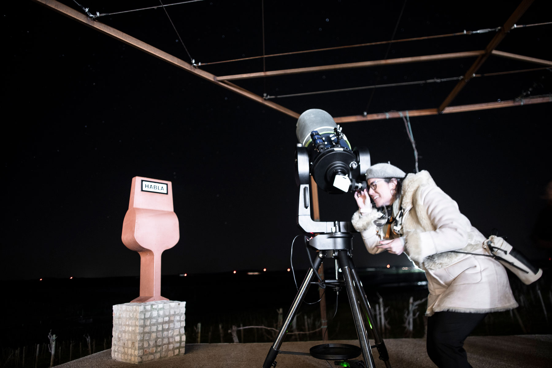 HABLA Cosmos Nº1 · La Luna: Experiencia Eno-Astronómica entre viñedos